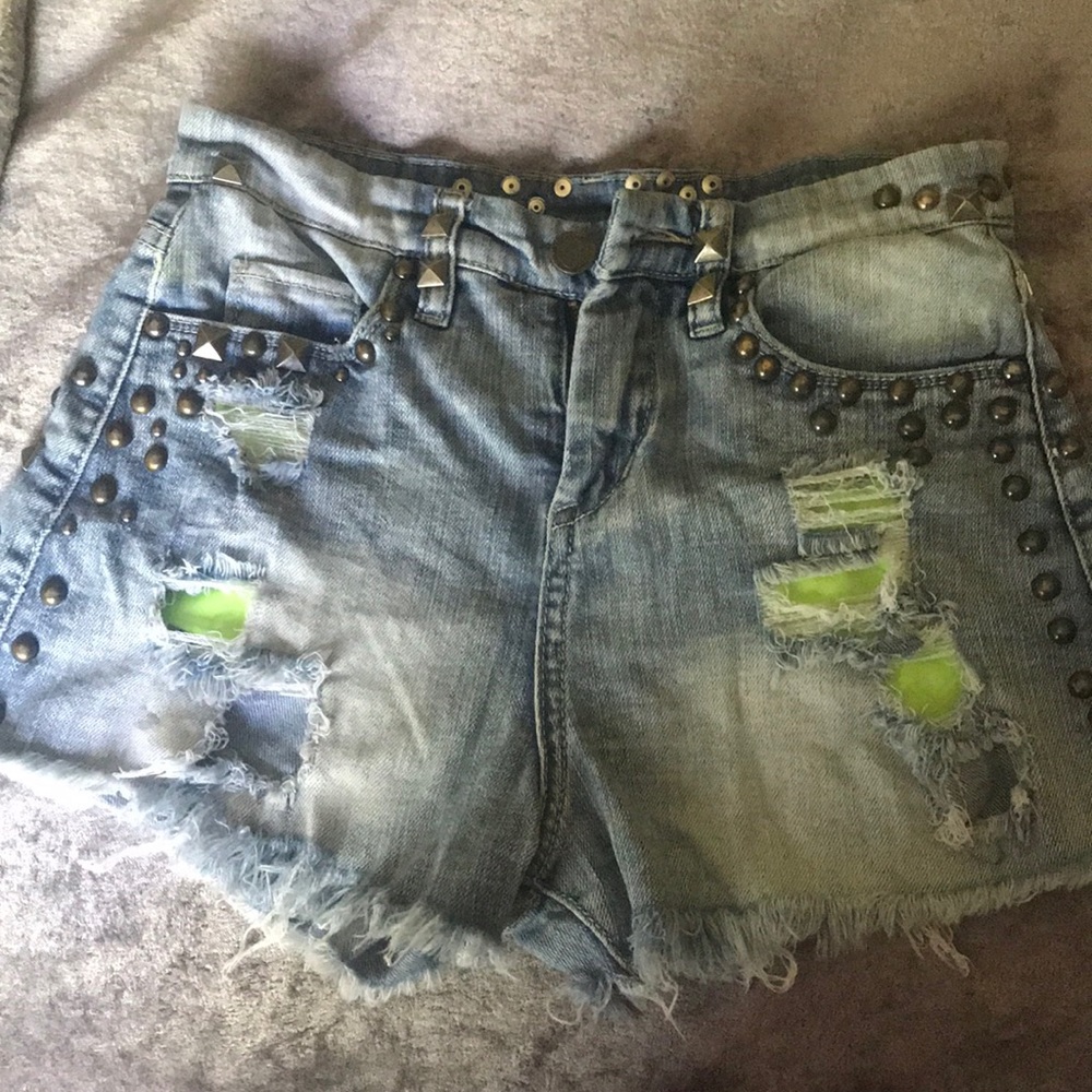 Stud high waisted shorts